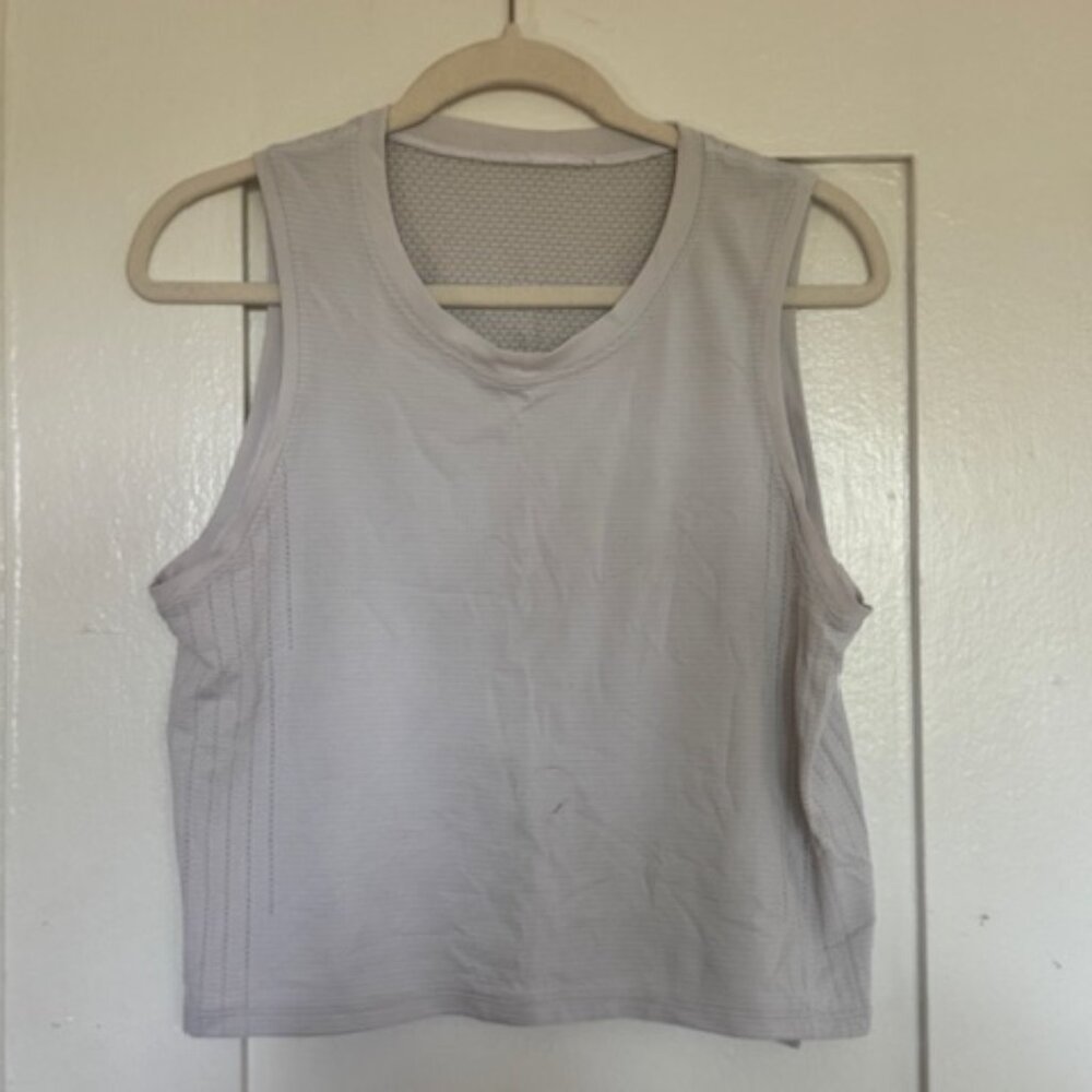 Lululemon Train to be Tank Top - High low Hem size 8